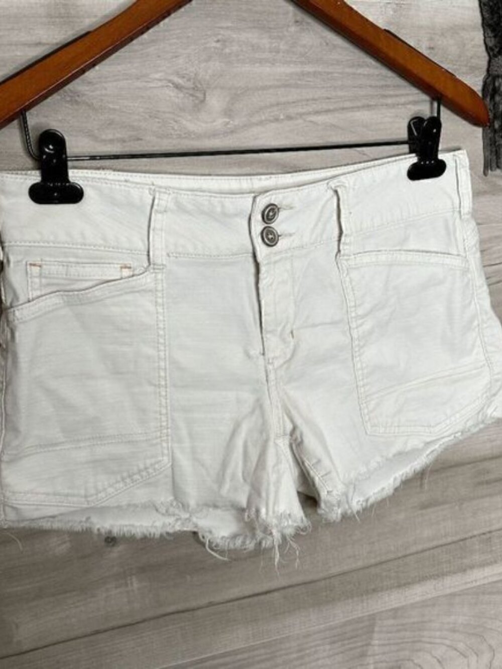 Pilcro Anthropologie White Double Button Stitch Cutoff Denim Shorts Size 27 - Picture 7 of 9